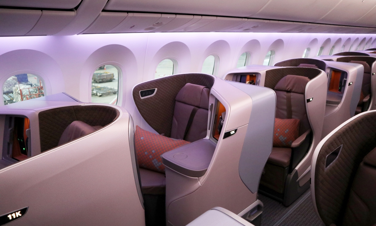singapore airlines a330 300 review