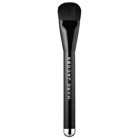 marc jacobs foundation brush review